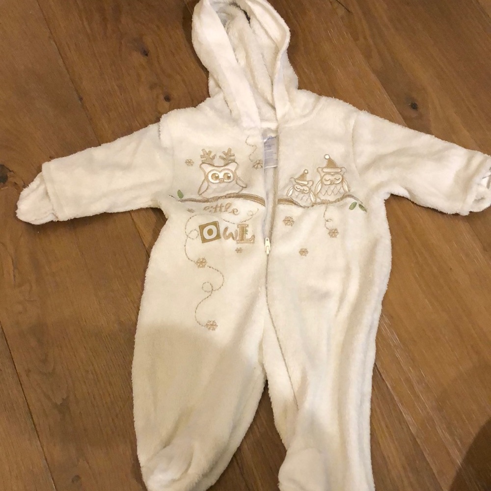 BabiesRUs sleeper with zipper 0-3 months